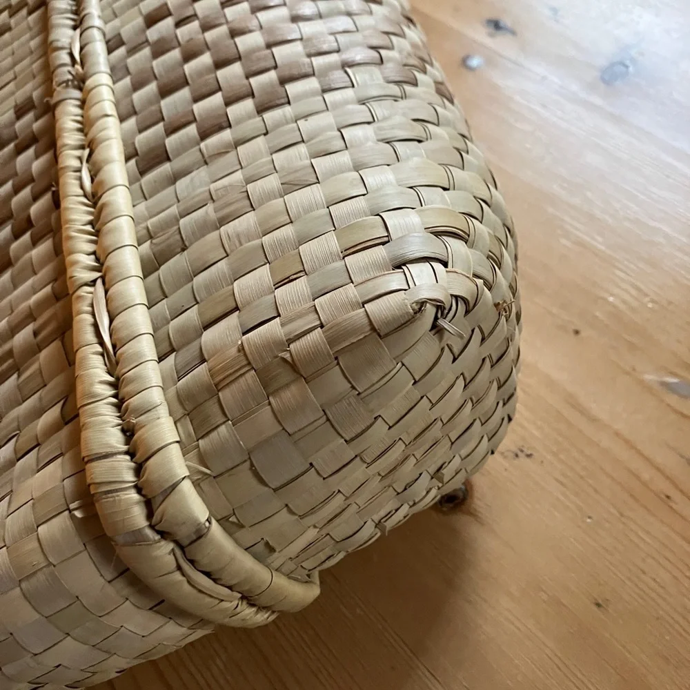 Woven Tote 16”x11.5”5” With 3” Rise Handle EUC
